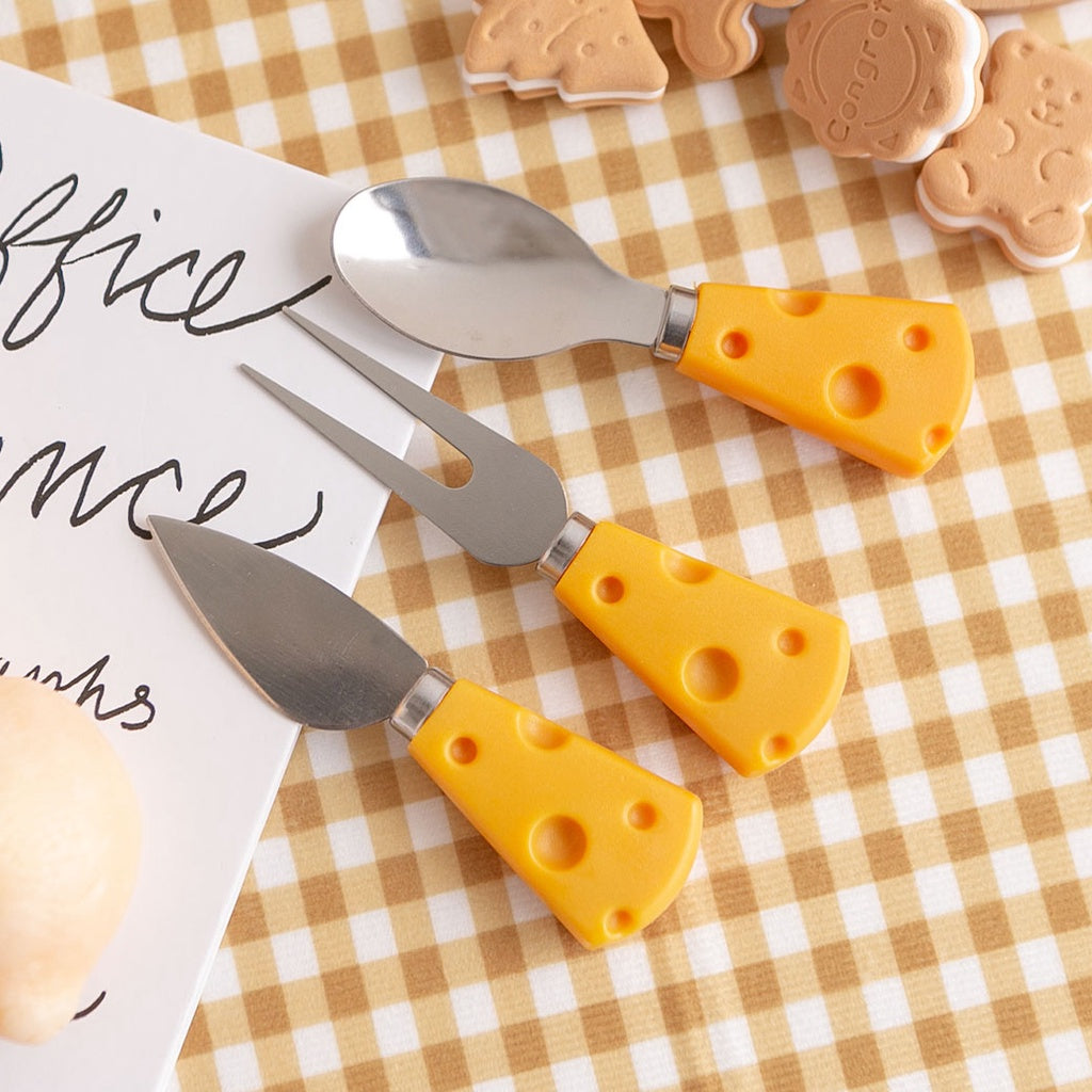 Cheese-shaped cutlery (Knife, fork and spoon) set